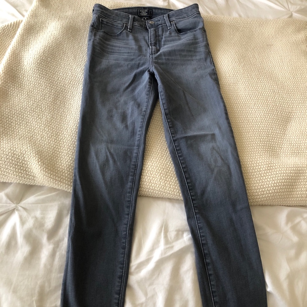 Abercrombie & Fitch Gray High Waist Skinny Jean